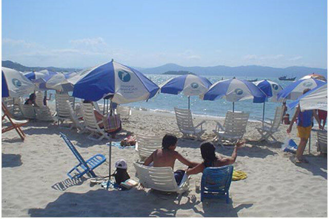 Praias Brancas Resort, serviço de praia para os hospedes